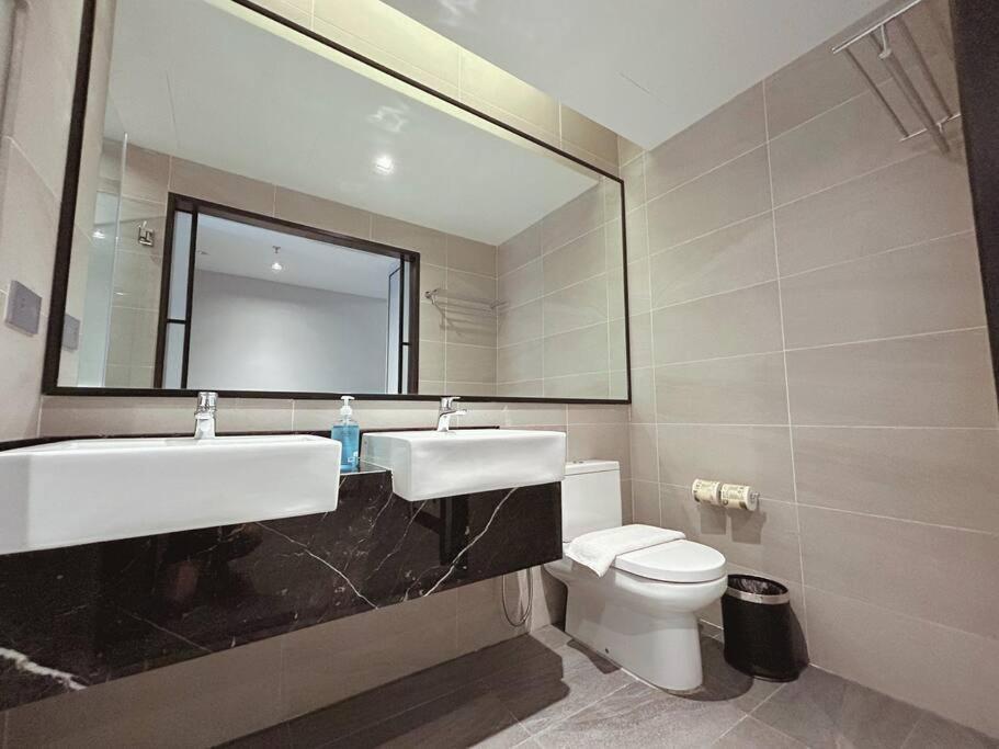 M101 Klcc Kl City King Suites By Livin クアラルンプール エクステリア 写真